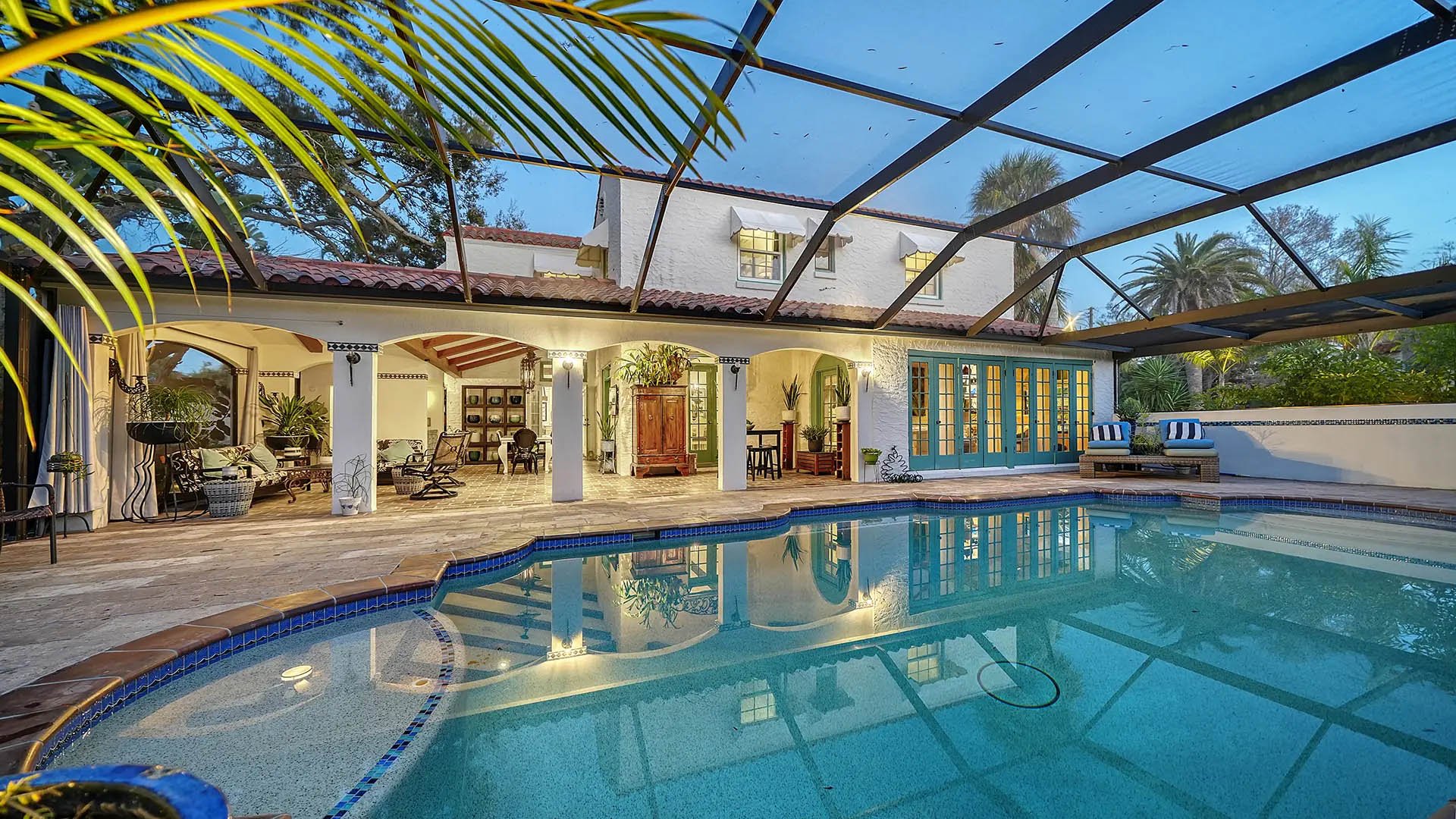 547 N Shore Dr - Pool