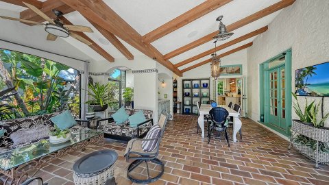 547 N Shore Dr -outdoor kitchen