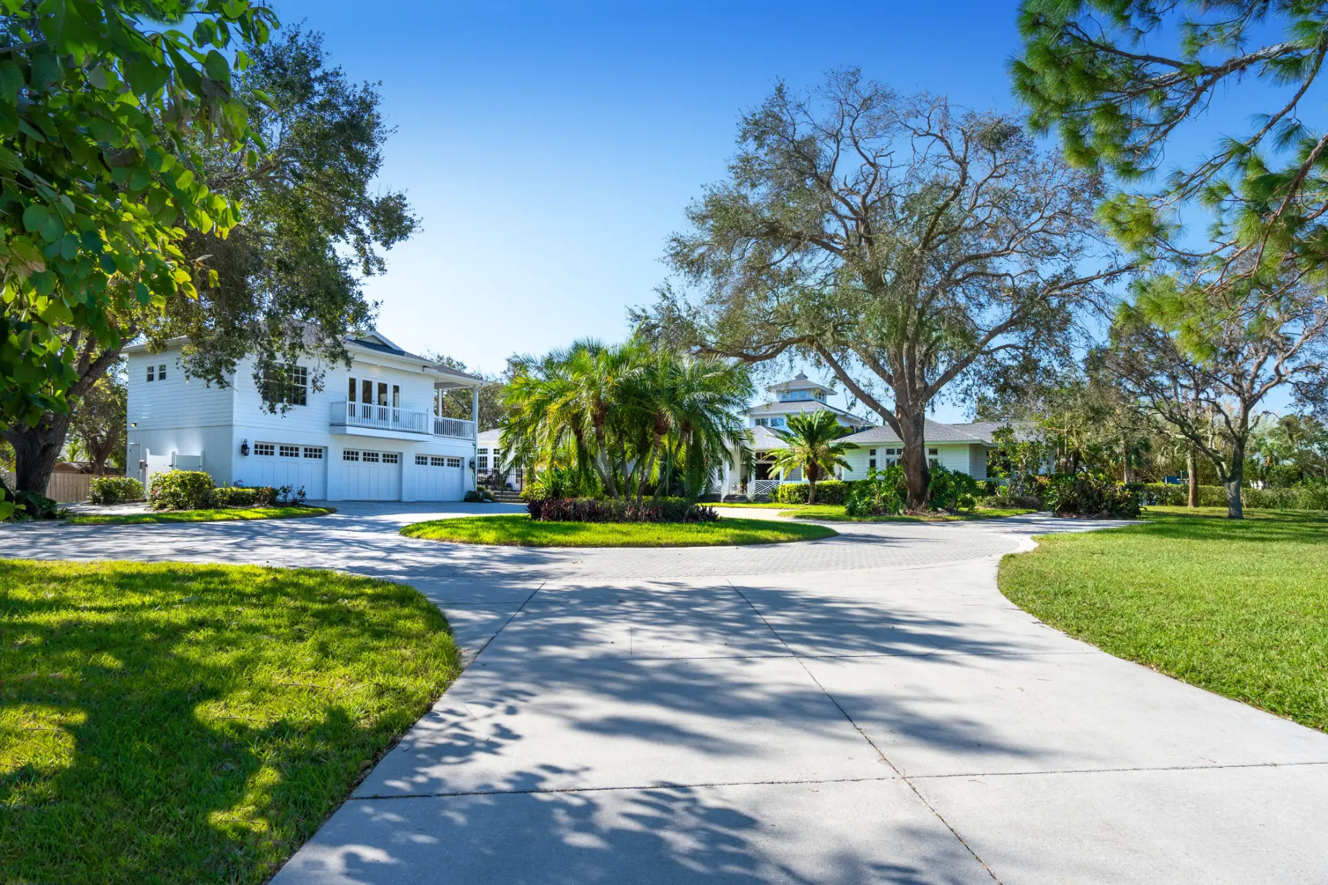 Lido Key Waterfront Home For Sale