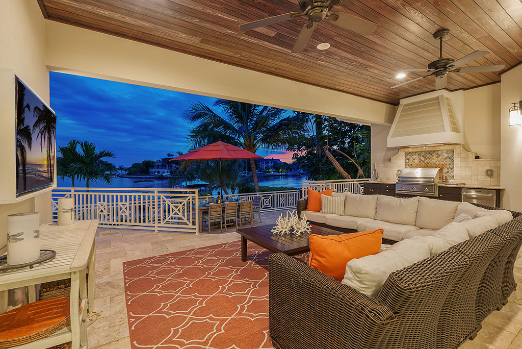 Summer House | 600 Wedge Country Club Shores Longboat Key Florida Bev Murray