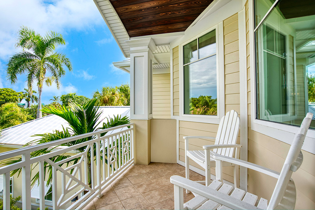 Summer House | 600 Wedge Country Club Shores Longboat Key Florida Bev Murray