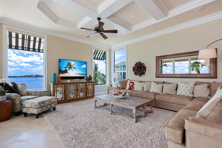 640 Rountree Dr, Longboat Key FL 34228