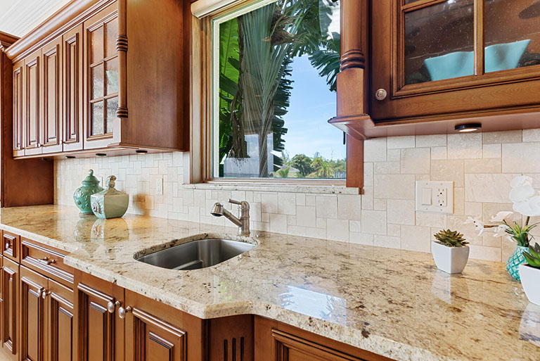 640 Rountree Dr, Longboat Key FL 34228