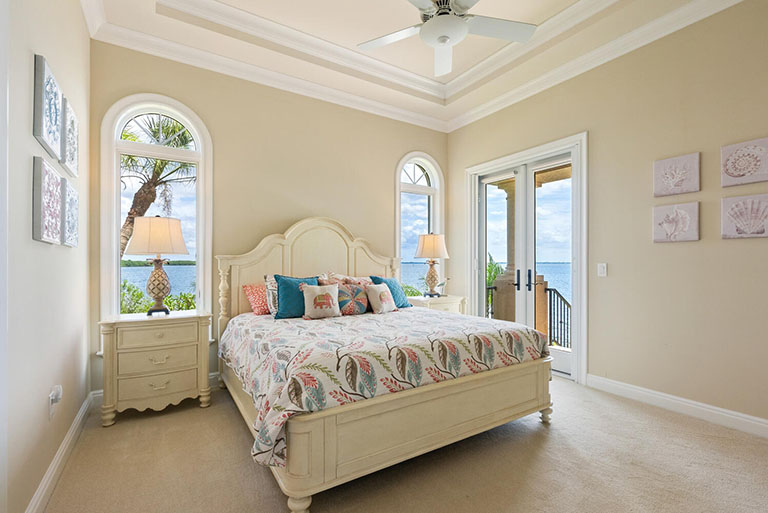 640 Rountree Dr, Longboat Key FL 34228