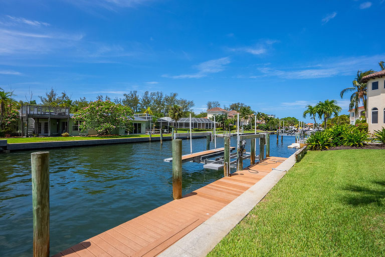 640 Rountree Dr, Longboat Key FL 34228