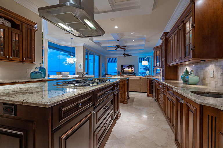 640 Rountree Dr, Longboat Key FL 34228